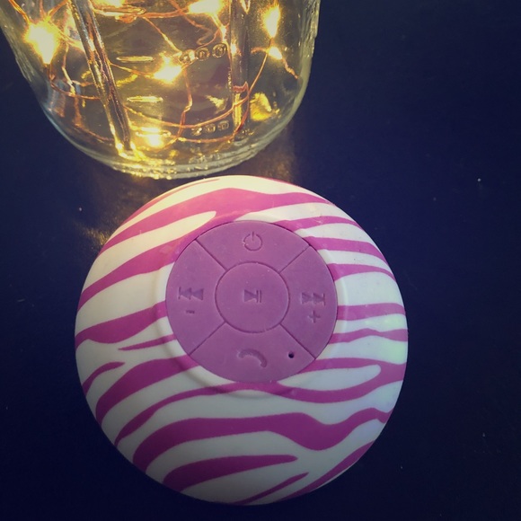Aqua sound Bluetooth speaker - Picture 1 of 1